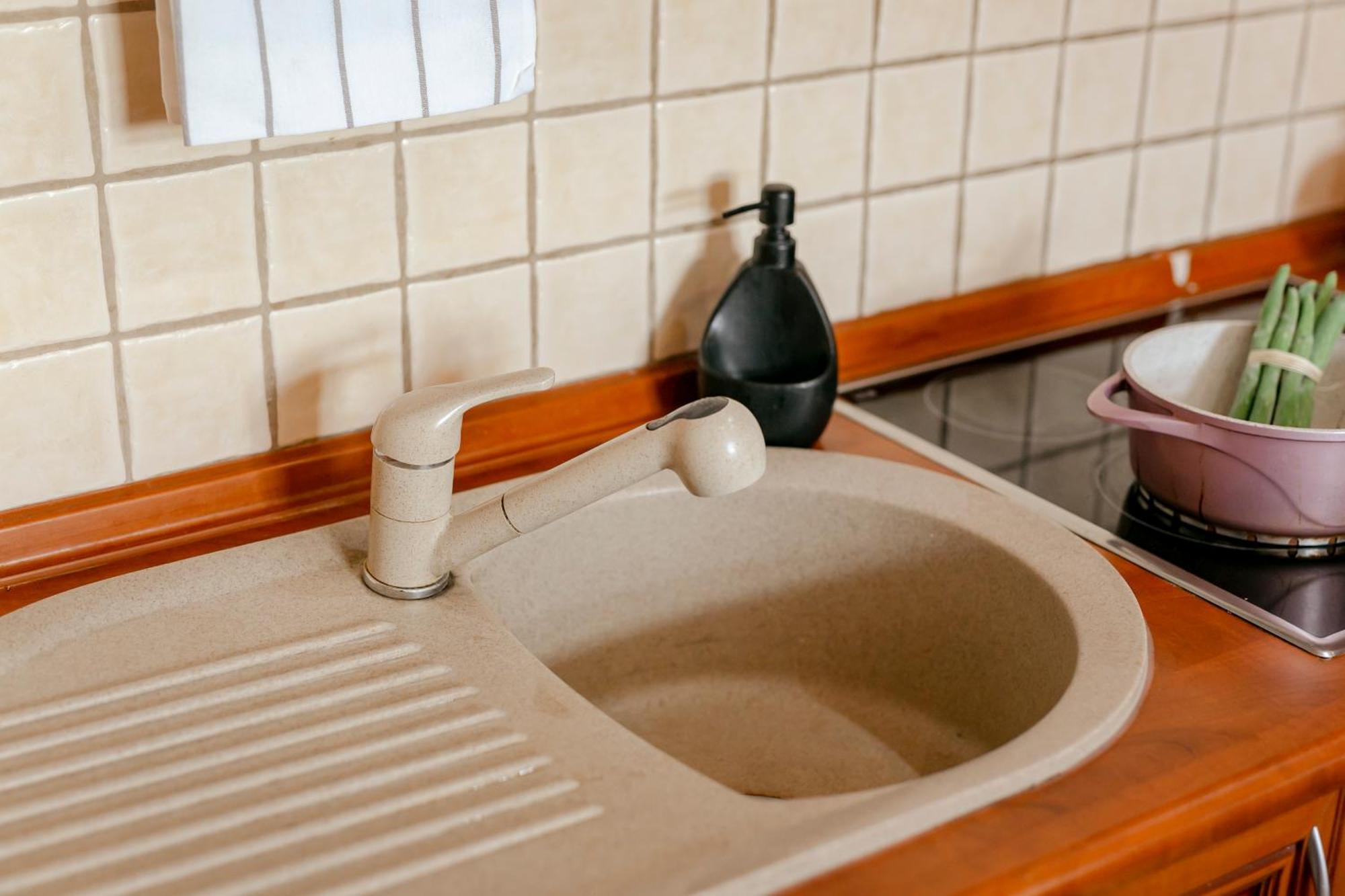 Plac Konstytucji 6 Orange - Apartament Dla 4 Osob - Bezplatny Parking - Free Parking - Piekny Widok Na Panorame Warszawy Varsó Kültér fotó
